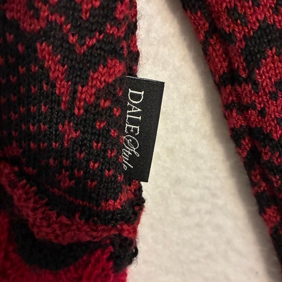 Dale Of Norway Wool Knit Cardigan Sweater Womens M Metal Button Scallop Hem - Picture 3 of 11